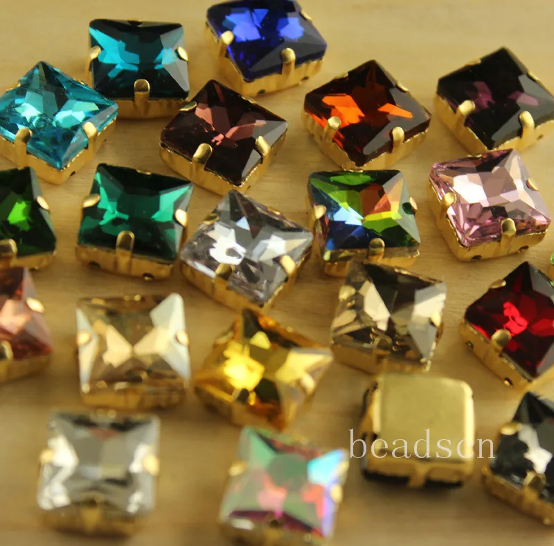 Пришивные камни квадратной формы 12 мм с плоской задней поверхностью