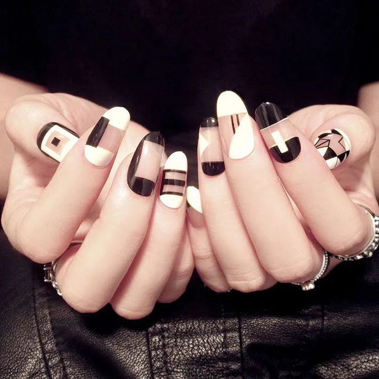 Магазин товаров для ногтей 24 шт. модные длинные полоски накладных (не содержит