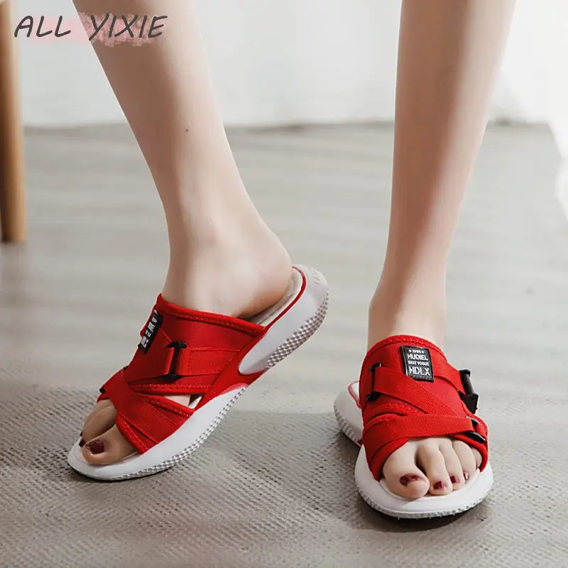 Женские спортивные шлепанцы на плоской подошве ALL YIXIE черные повседневные