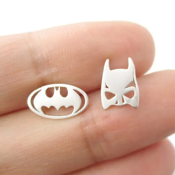 

Daisies 10pairs Fashion Minimalist Batman Mask and Logo Shaped Stud Earrings Female Punk Earrings for Women Best Gift brincos