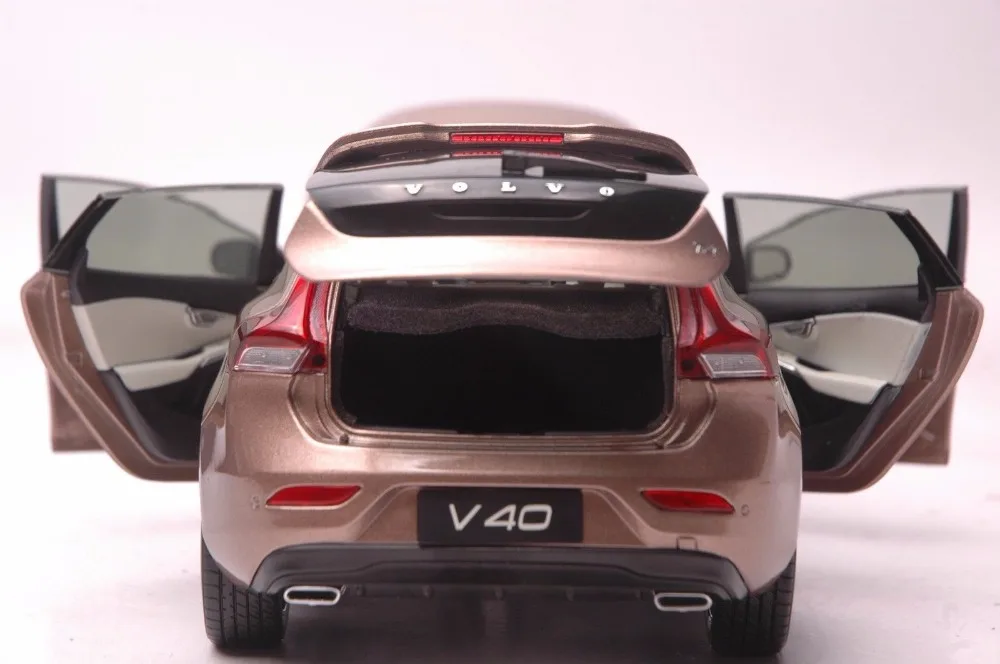 1:18 литья под давлением модель для Volvo V40 коричневый внедорожник сплав игрушка автомобиль миниатюрная коллекция подарки XC 90