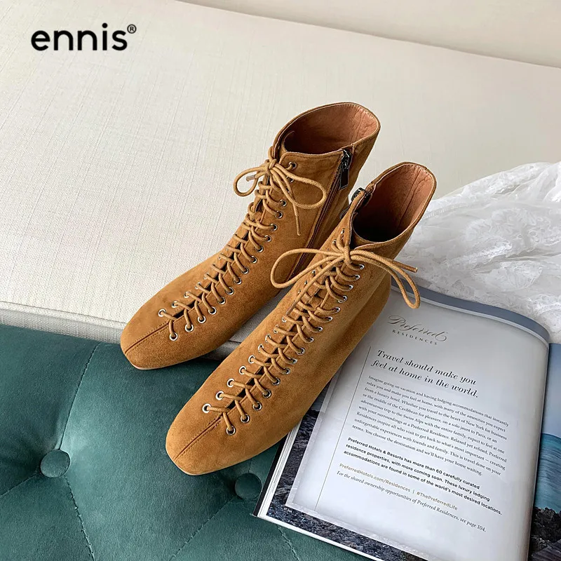 ENNIS/ г., женские ботинки на шнуровке кожаные замшевые ботильоны с круглым носком обувь на молнии на не сужающемся книзу массивном каблуке Новая модная женская обувь черного и коричневого цвета, A941