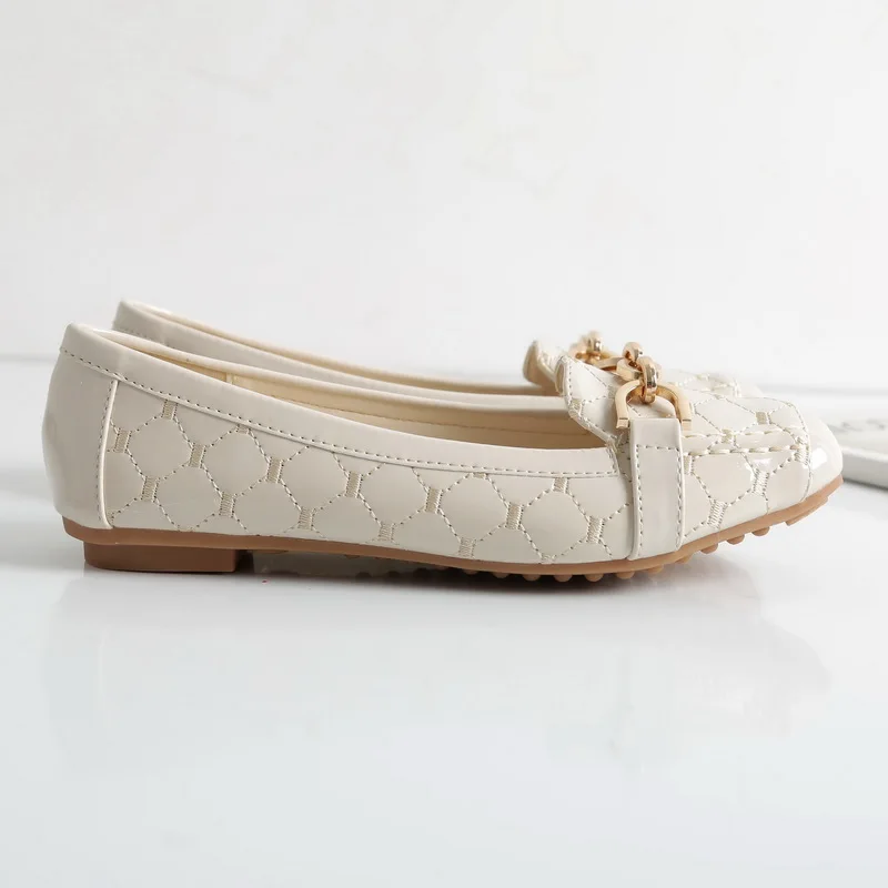 Женская обувь с квадратным носком кремово белые черные розовые серые модные