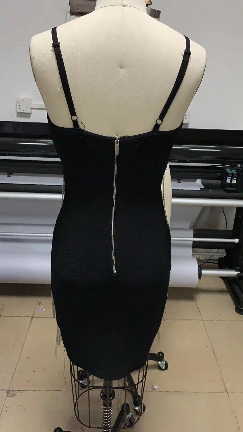 

High Quality Sexy Women Taeel V-Neck Black Mini Dress Simple Elegant Homecoming Evening Party Dress