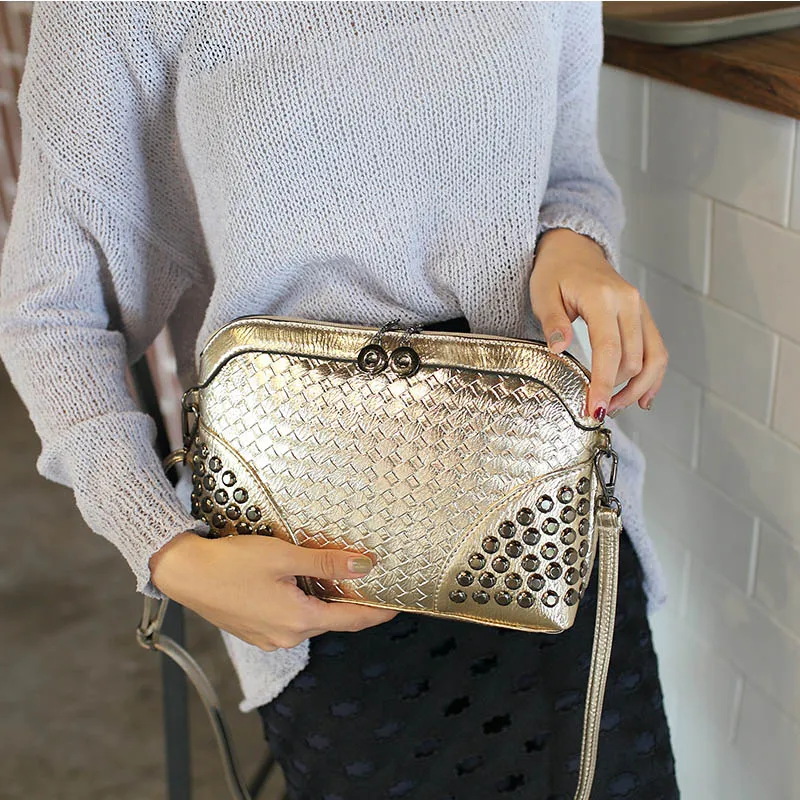 Gold Wobag модная повседневная женская сумка через плечо, Золотая тканая мини-сумка, новинка, женская серебряная сумка-мессенджер из искусственной кожи с заклепками - Цвет: Gold