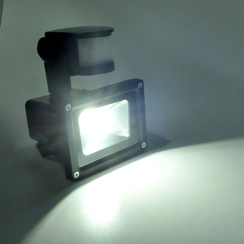 Наружное освещение Водонепроницаемый 10 Вт Солнечный свет аварийной ситуации