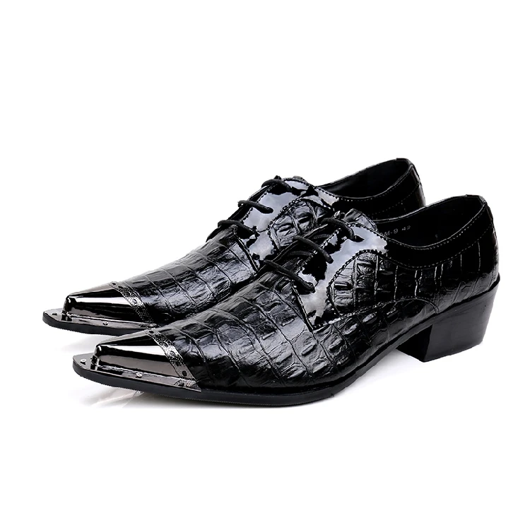 Мужские модельные туфли из лакированной кожи с острым носком; Черные туфли-оксфорды на высоком каблуке со шнуровкой из крокодила