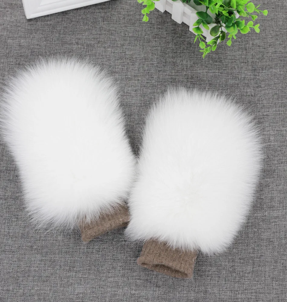 Женские зимние перчатки с покрытием из натурального меха лисы