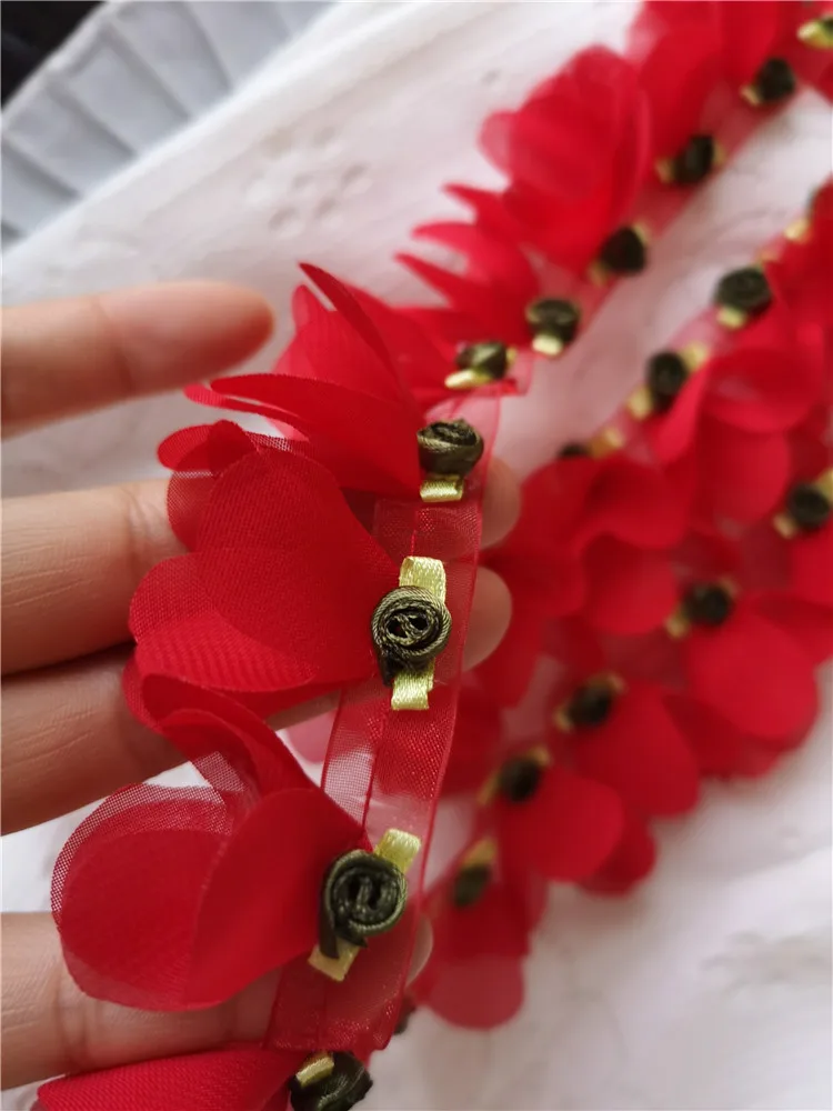 

New fashion off white/red/beige handmade 3D flowers lace trim for stage/evening dress accessories material 4cm 5yards/lot