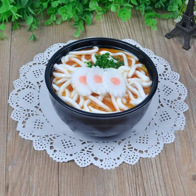 Udon Noodle 13*7,5 см Моделирование большой Ramen мгновенные продукты из лапши Модель Копилка Творческий еда белый рис брокколи ветчины игрушки - Цвет: Udon Noodle