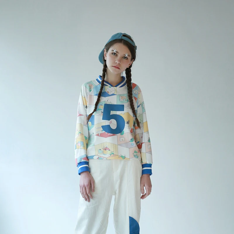 Весенняя Новая модная дизайнерская женская футболка с v образным вырезом и мультяшным принтом Женская