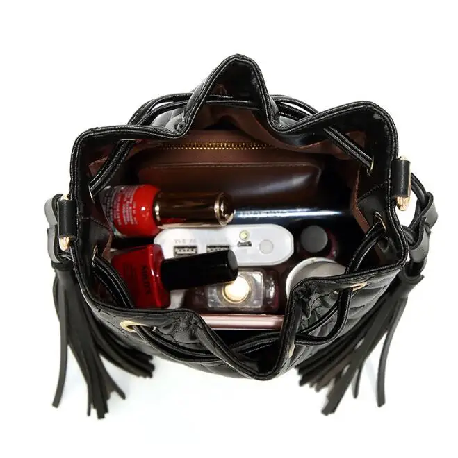 Новая Брендовая женская сумка на одно плечо модная сумка-мешок с кисточками