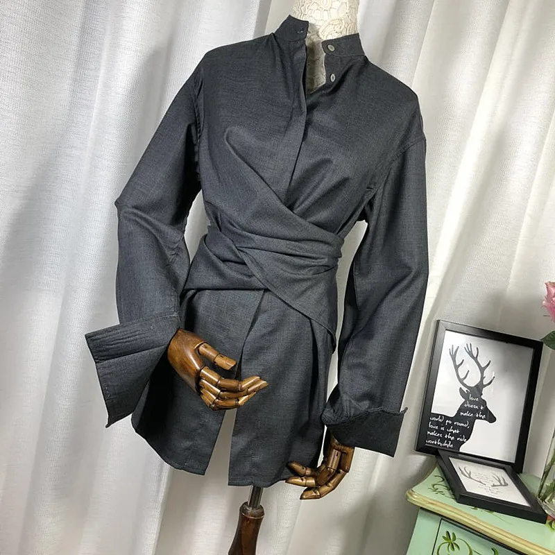 

2018 Fashion New High Quality Spring Women's Loose Temperament Solid Color Collar Irregular Design Shirt HJB178