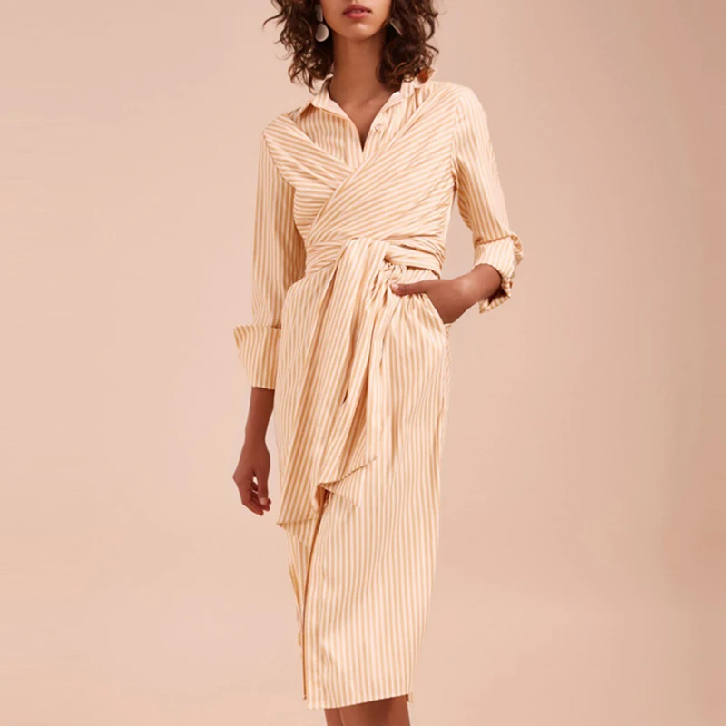 TWOTWINSTYLE платье в полоску для женщин на шнуровке с высокой талией длинным рукавом