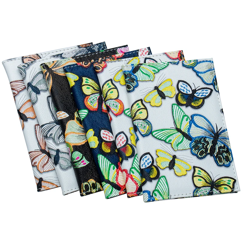 Зеленая Обложка для паспорта из искусственной кожи с летящей бабочкой модная