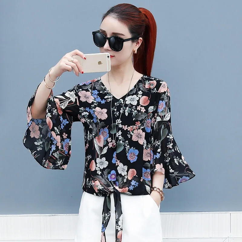 Женская рубашка с цветочным принтом летняя блузка полурасклешенным рукавом