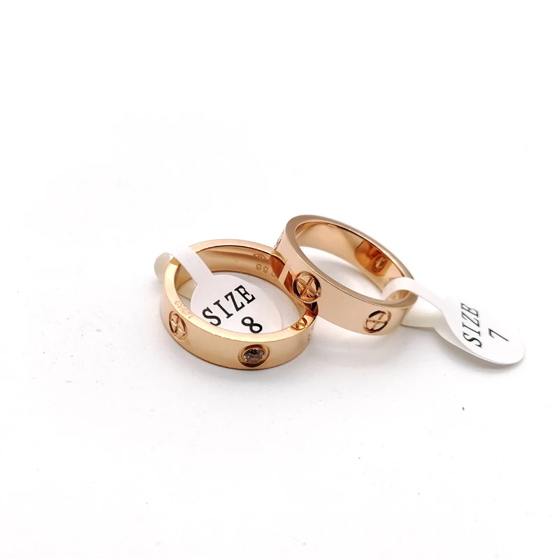 Модное классическое обручальное кольцо знаменитого бренда из титановой стали с