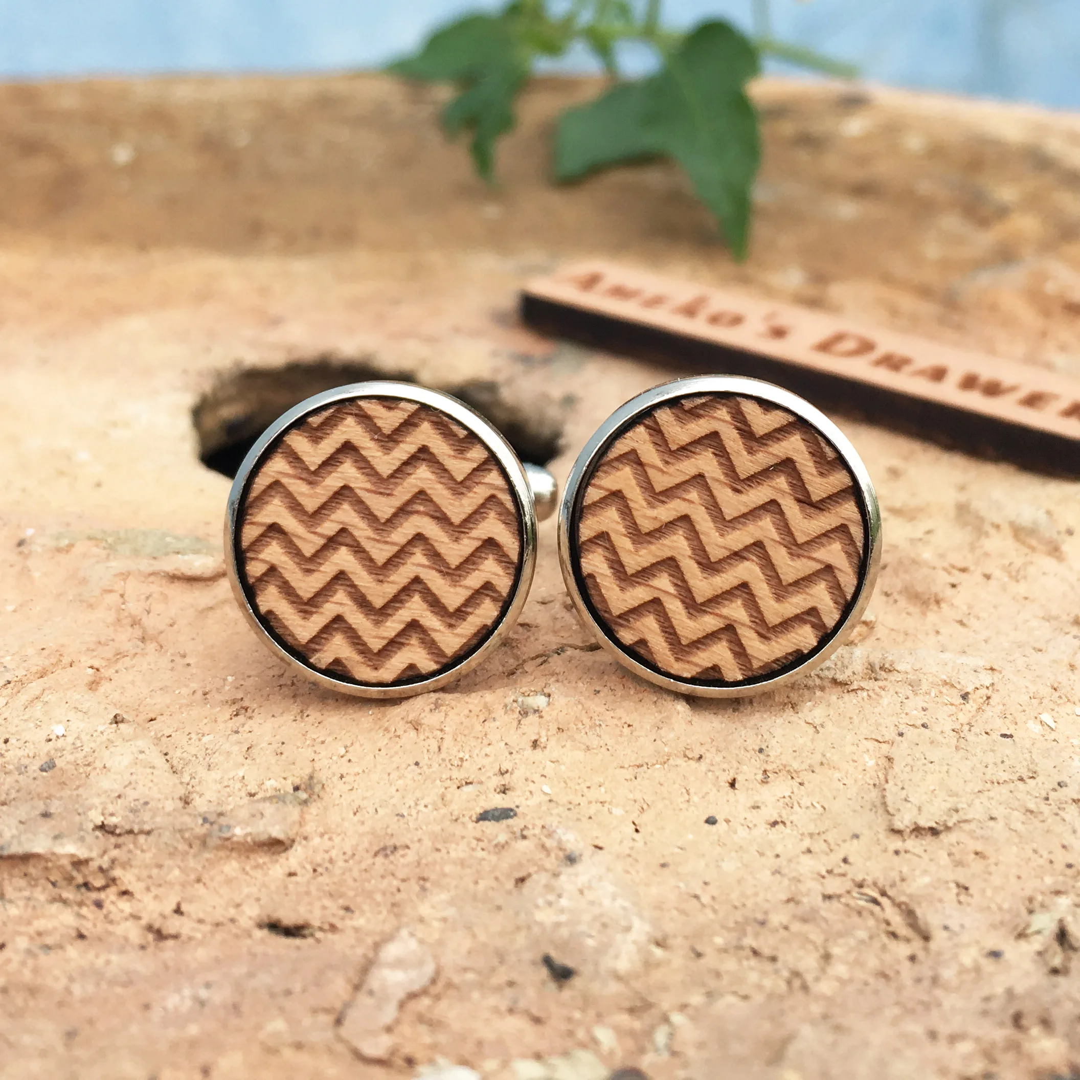 Лазерная резка круг с волновой формой твердой древесины ручная работа круглая