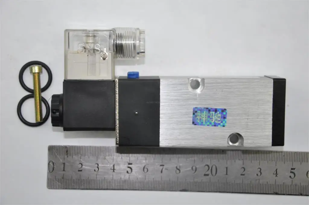 4M310-10 3/8 &quotPT DC24V электромагнитный пневматический клапан типа Mindman 2/5way |