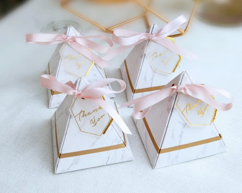 

New Europe Triangular Pyramid Style Candy Box Wedding Favors Party Supplies Paper Gift Boxes with THANKS Card & Ribbon