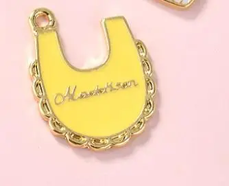 yellow Очень мило! 10 шт./лот Детский фартук Детская Бутылочка эмалированные Подвески Металлические Подвески Золотая основа модные ювелирные изделия Аксессуары для DIY ручной работы - Окраска металла: yellow