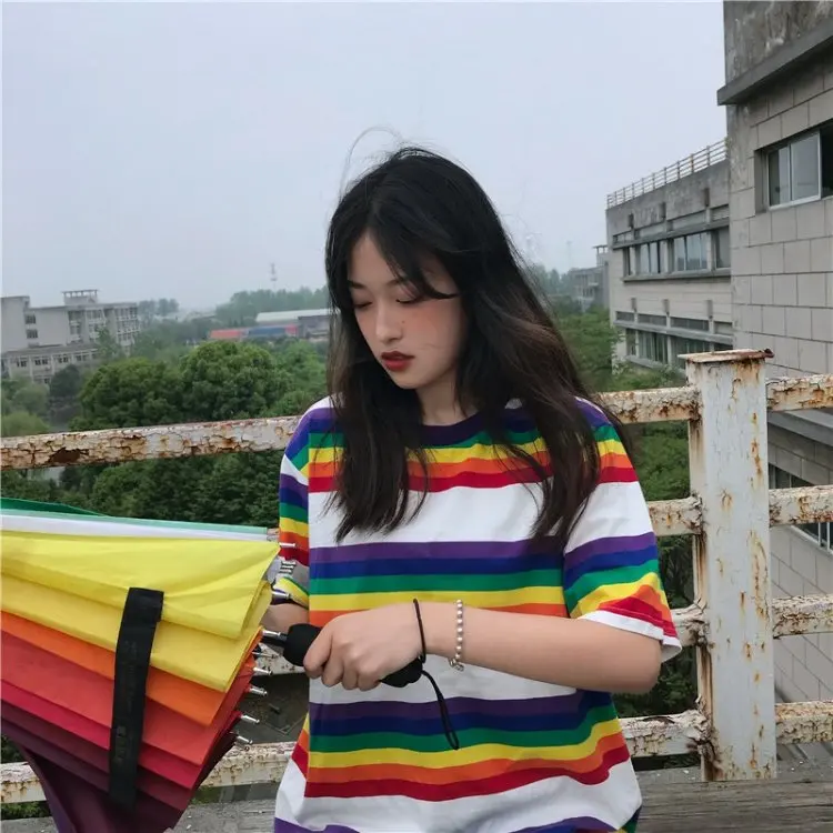 Женская футболка, летние топы, корейский Ulzzang Harajuku, радужная полосатая футболка для женщин, футболка с коротким рукавом, женская повседневная одежда