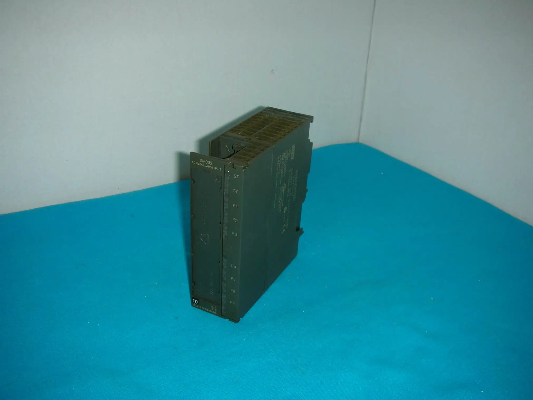 

1 шт., SIEMENS 6ES7332-8TF01-0AB0