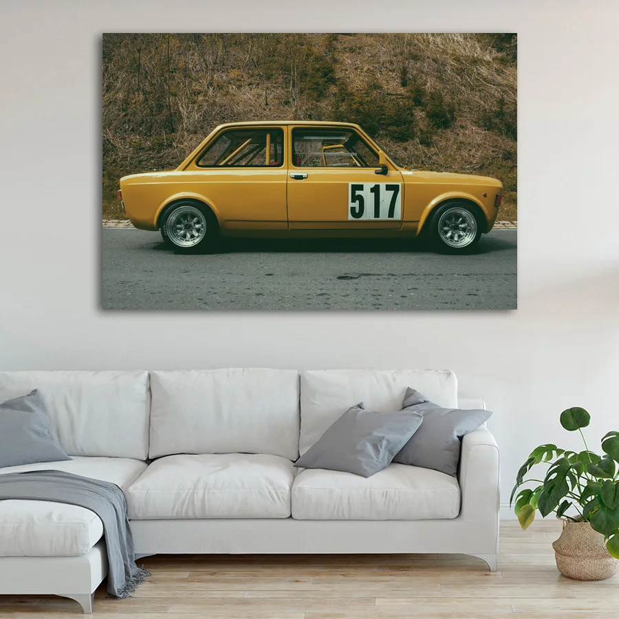 Спортивный автомобиль Винтаж Fiat 128 желтый с рисунком машин классические