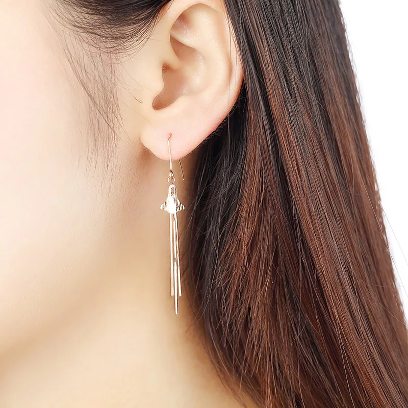 Серьги из чистого золота 18 карат 750 пробы с кисточками классические ювелирные