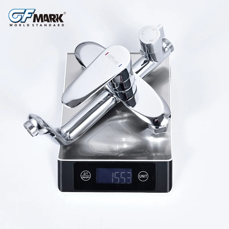 Смеситель для ванной комнаты GFmark Душевая насадка с регулируемым смесителем
