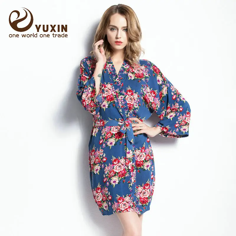 YUXINBRIDAL халаты с цветочным принтом цветочный атласный Шелковый Свадебный невесты кимоно для невесты Халаты вечерние халат атласный