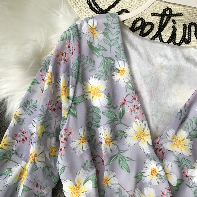 Цветочный короткий женский комбинезон с v-образным вырезом, пляжный Boho с принтом, с рюшами, сексуальный корейский элегантный шифоновый ромперы-туники, летний женский комбинезон