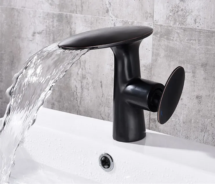 

Смеситель для раковины в ванную комнату, современный кран «Водопад» с одним отверстием и ручкой, черный цвет