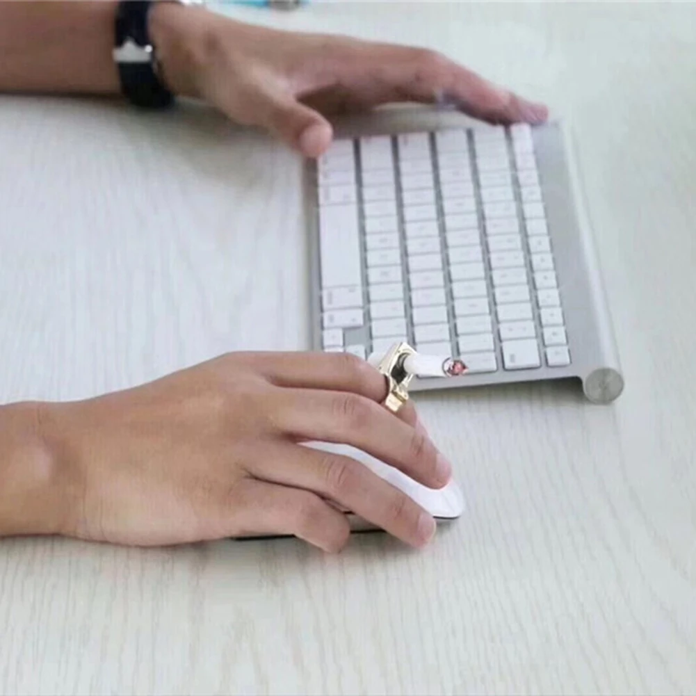 

1PCS Cigarette Tobacco Finger Ring Hand Rack Smoking Clip On Hand Rack Cigarette Holder Adjustable Ring Smoking Accessories 2020