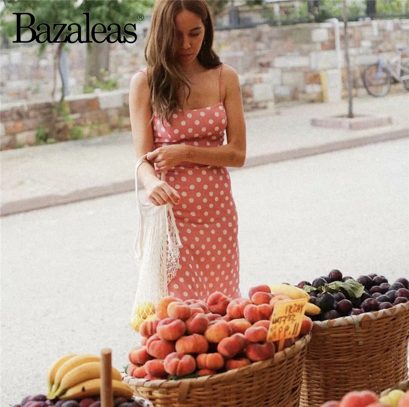 Регулируемое платье на тонких бретельках приталенное розовое миди в горошек с