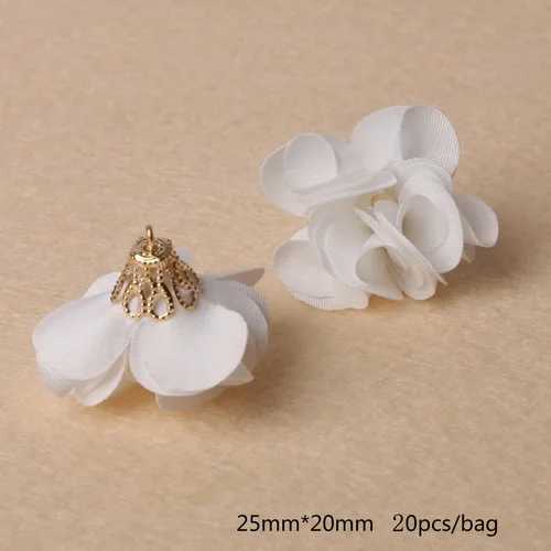 white 20 штук Multipel Цвет атласной ткани с цветами и бахромой Подвески Diy ювелирных изделий с цветами и бахромой для брелок телефона серьги шелк - Цвет: white