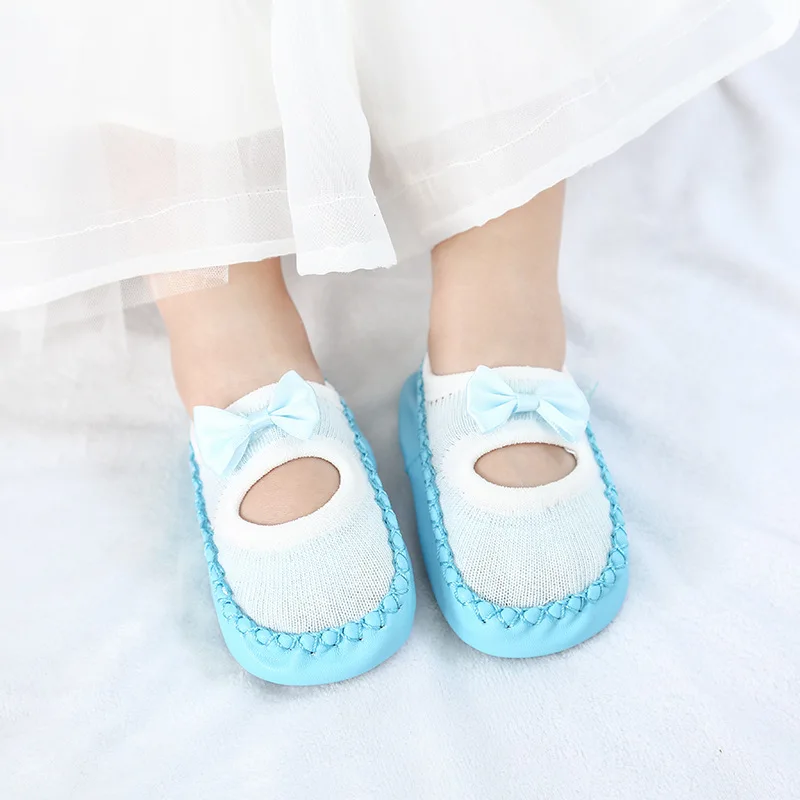 Blue Bow 8 Новинка года; носки для малышей с резиновой подошвой; носки для новорожденных; сезон весна-осень; детские носки-тапочки нескользящие носки с мягкой подошвой - Цвет: Blue Bow 8