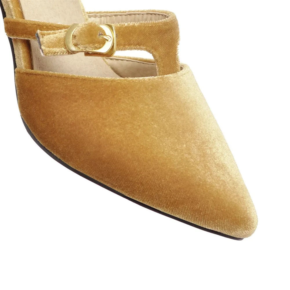 Женские босоножки с острым носком Smeeroon черные элегантные на высоком квадратном