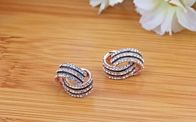 Европейская и американская Классическая Bijoux серьга геометрической формы винтажные винтовые серьги-гвоздики для женщин модные брендовые ювелирные изделия