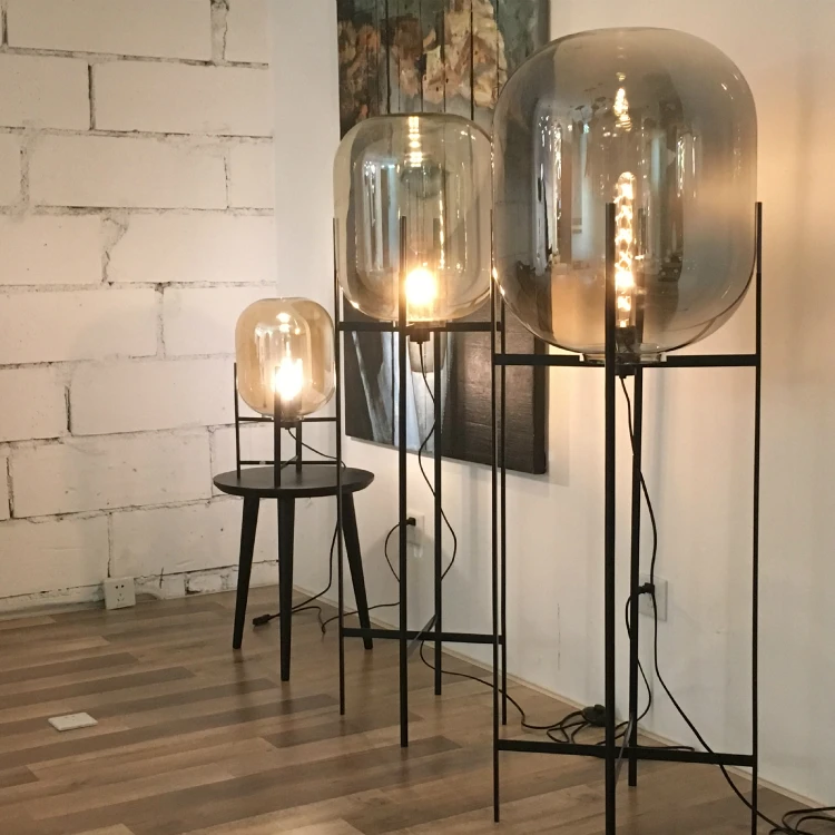 Стеклянная лампа с дымчатым светом Напольная Лампа в стиле лофт Реплика