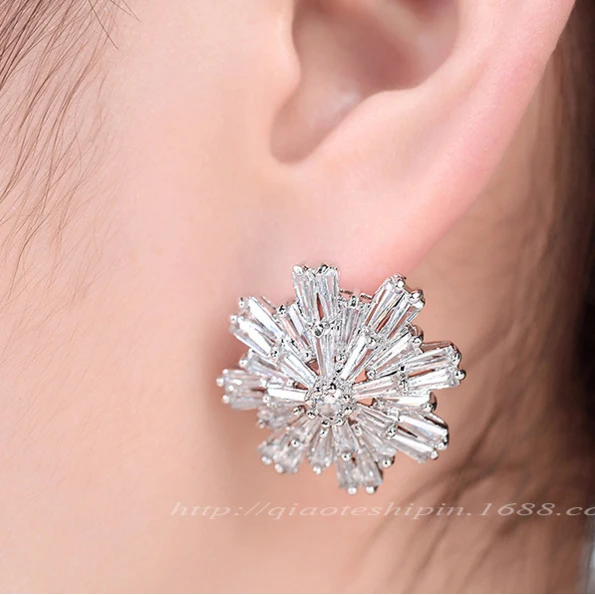 

Европейские и американские модные популярные модели белоснежных белых сережек