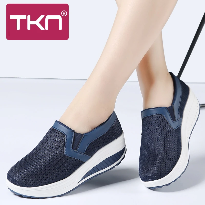 Женские кроссовки на платформе TKN повседневные сетчатые толстой подошве 1608|slip-on