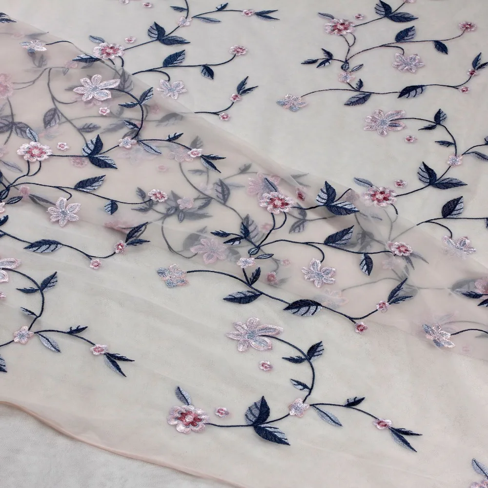 Простые листья и цветы на розовой сетке embroidred кружевной ткани для свадьбы/вечернего платья ткань по двору