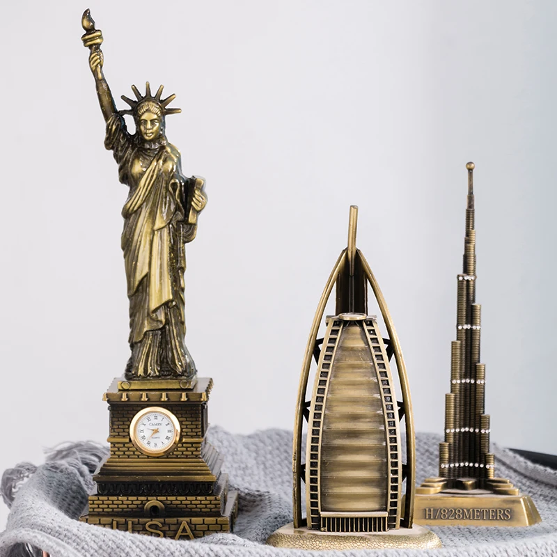 Mini Metal Iron Paris Tower Statue of Liberty Big Ben Models Home Decoration Crafts Building Cafe Living Room Office Figurine
