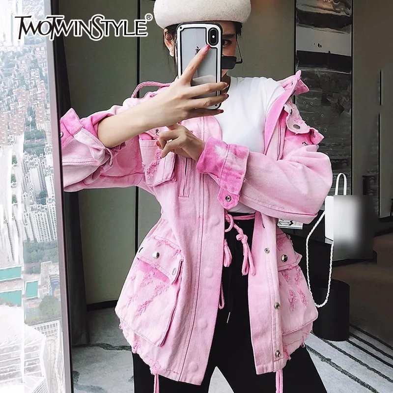 TWOTWINSTYLE розовый джинсовый жакет женский Ripped заклепки с длинным рукавом