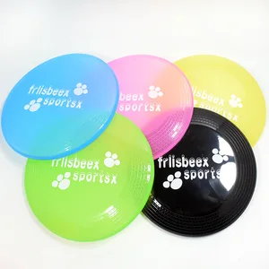 Большой песчаный пляж E.P. Пластиковая уличная спортивная летающая тарелка диаметр 23 см, бросать и ловить летающий диск НЛО