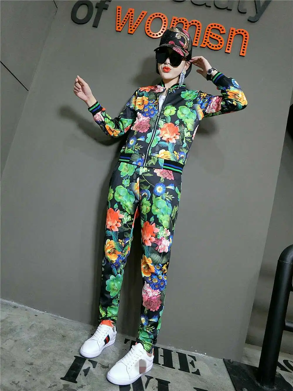 Женский облегающий спортивный костюм комплект из 2 предметов топ с принтом