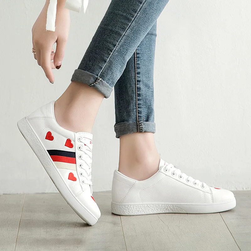 Для женщин обувь Повседневное микрофибры любовь белые туфли на шнуровке