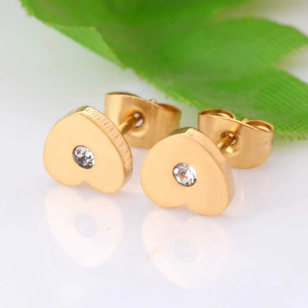 Высококачественные серьги из нержавеющей стали в форме сердца с кристаллами