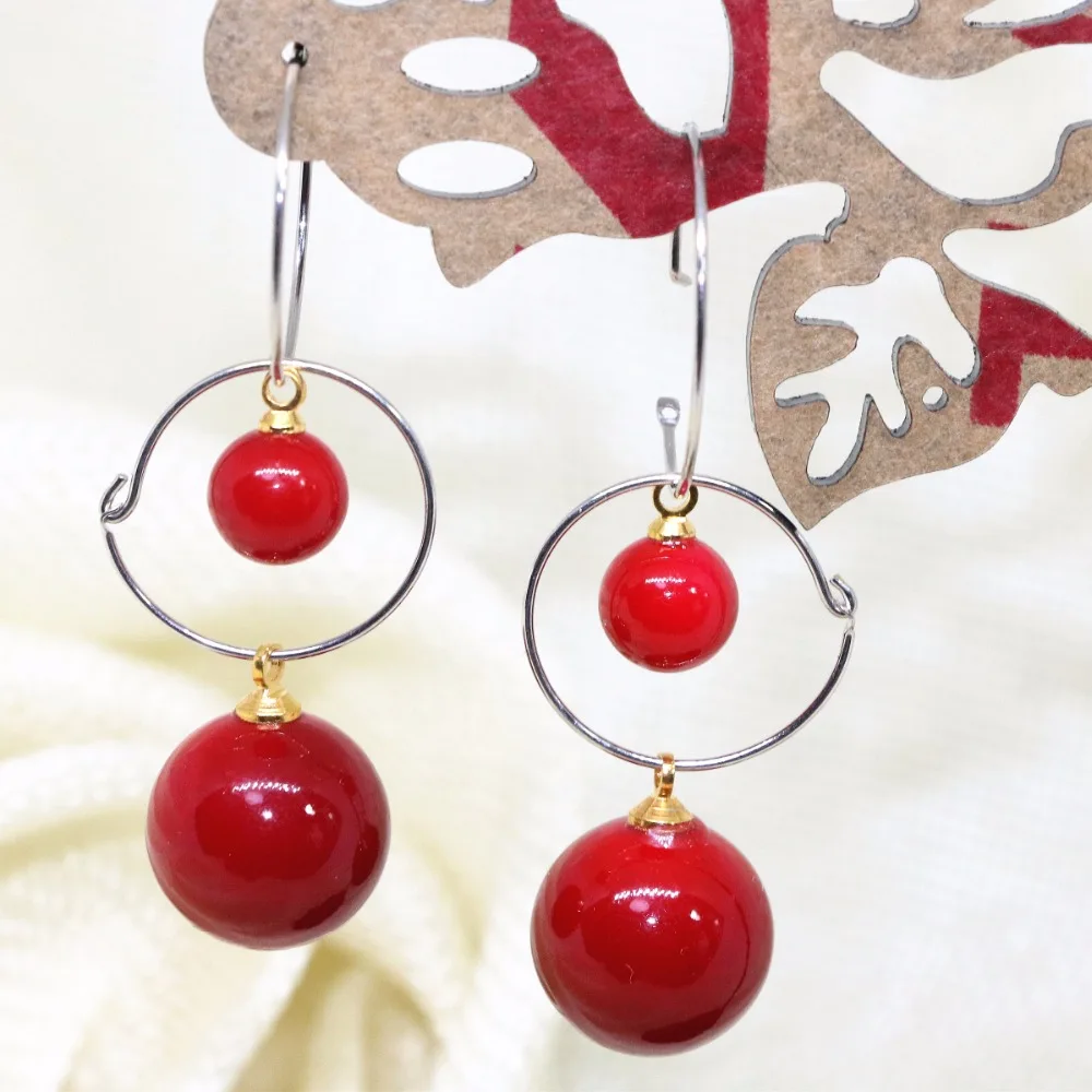 Женские длинные серьги красные имитация кораллов круглые с бусинами капельки